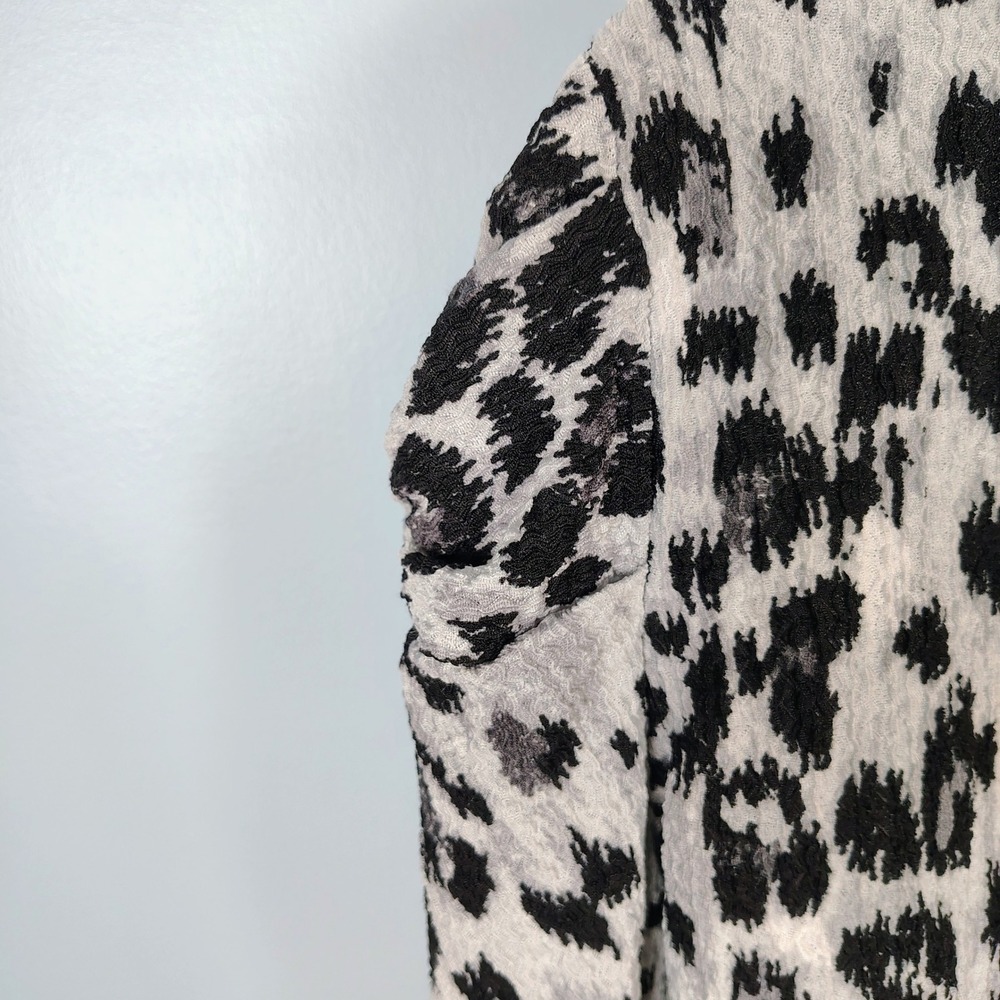 Loft Leopard Print Textured Knot Shoulder Blouse Black White Med safari Summer - Picture 8 of 13